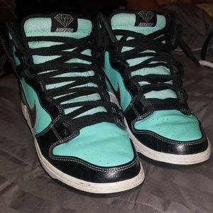 Nike sb dunk high diamond / tiffany collab